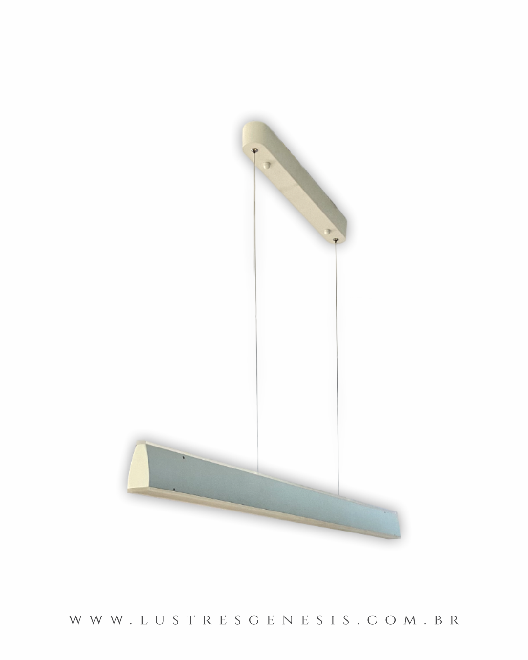 Luminária Pendente Moderno Linear Slim Preto instalada acima de uma mesa de jantar em ambiente minimalista. Lustres Gênesis loja online de Lustres e Iluminação Decorativa